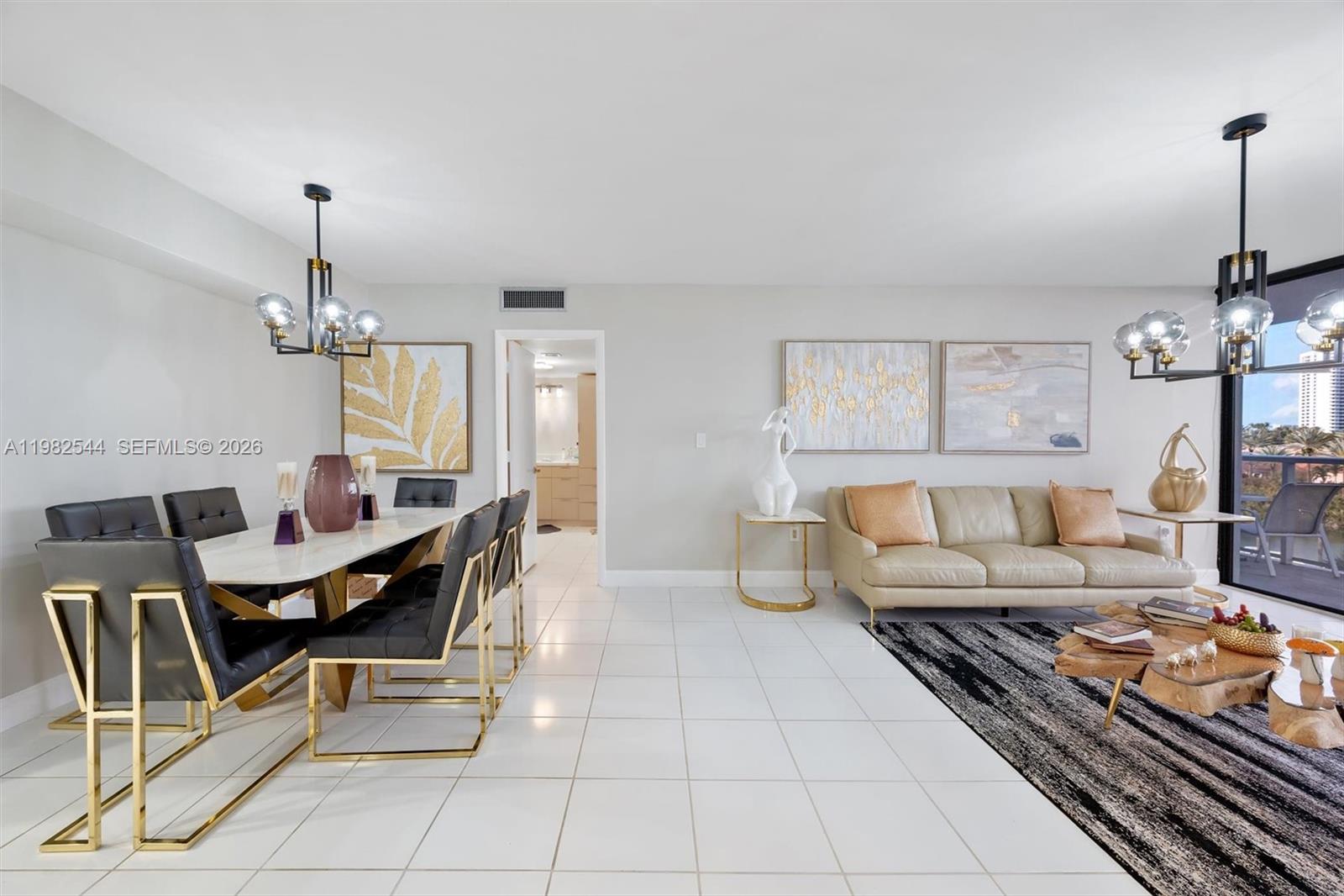 3731 N Country Clb Dr #521 Aventura, FL 33180