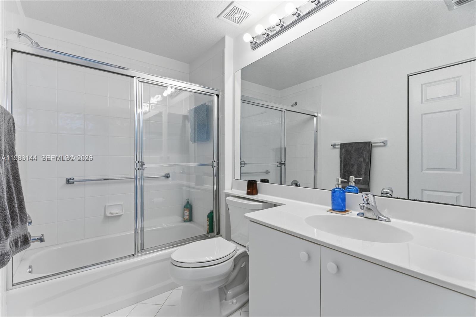 7765 Yardley Dr #313 Tamarac, FL 33321