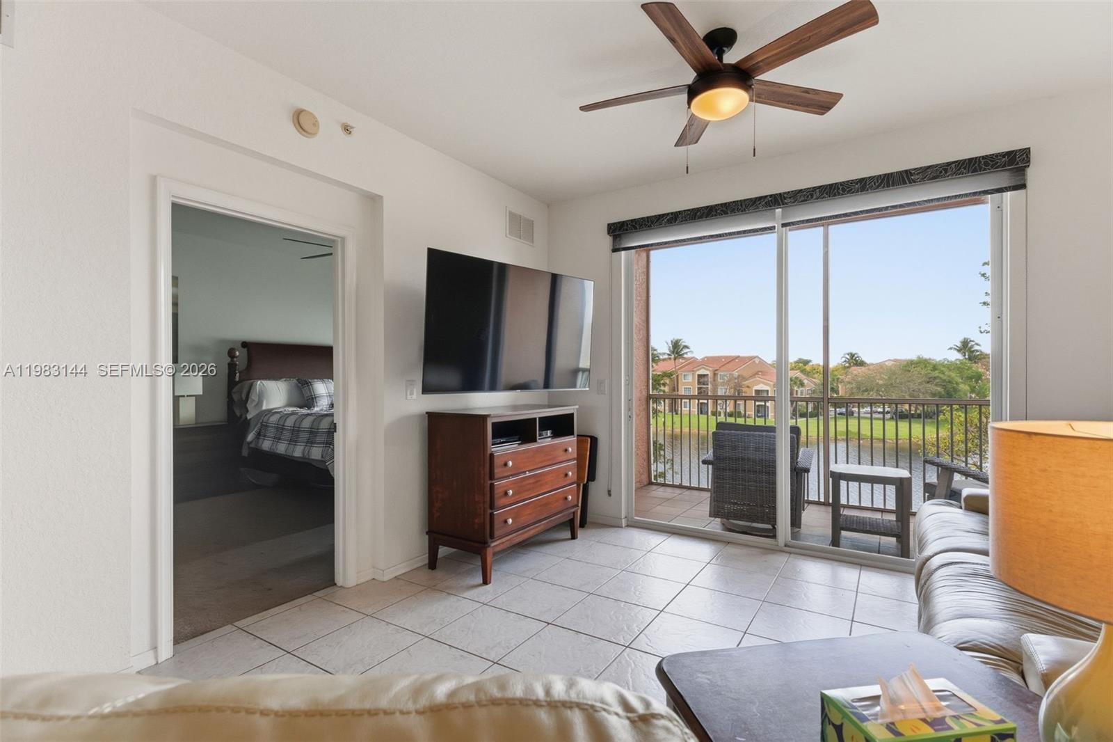 7765 Yardley Dr #313 Tamarac, FL 33321