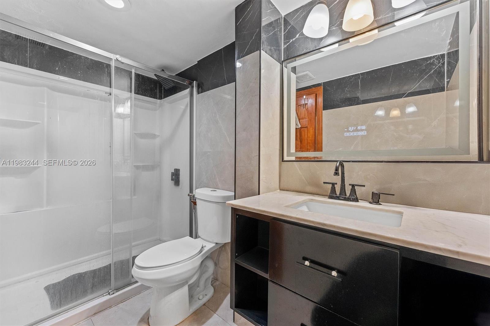 314 NE 142nd St #16C Miami, FL 33161