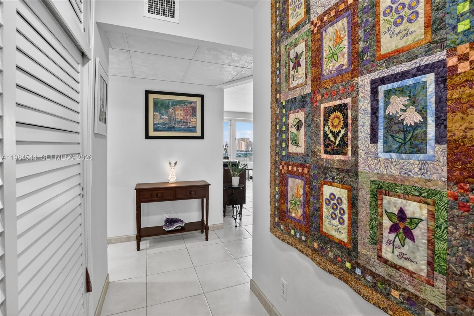 3233 NE 34th St #1207