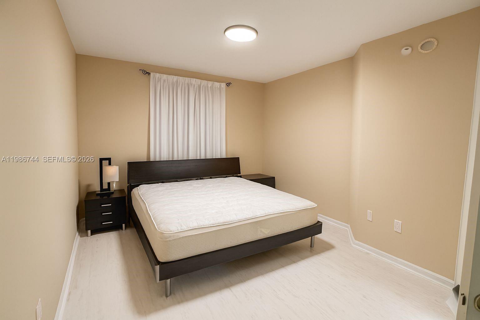 image Porto Bellagio Condo7