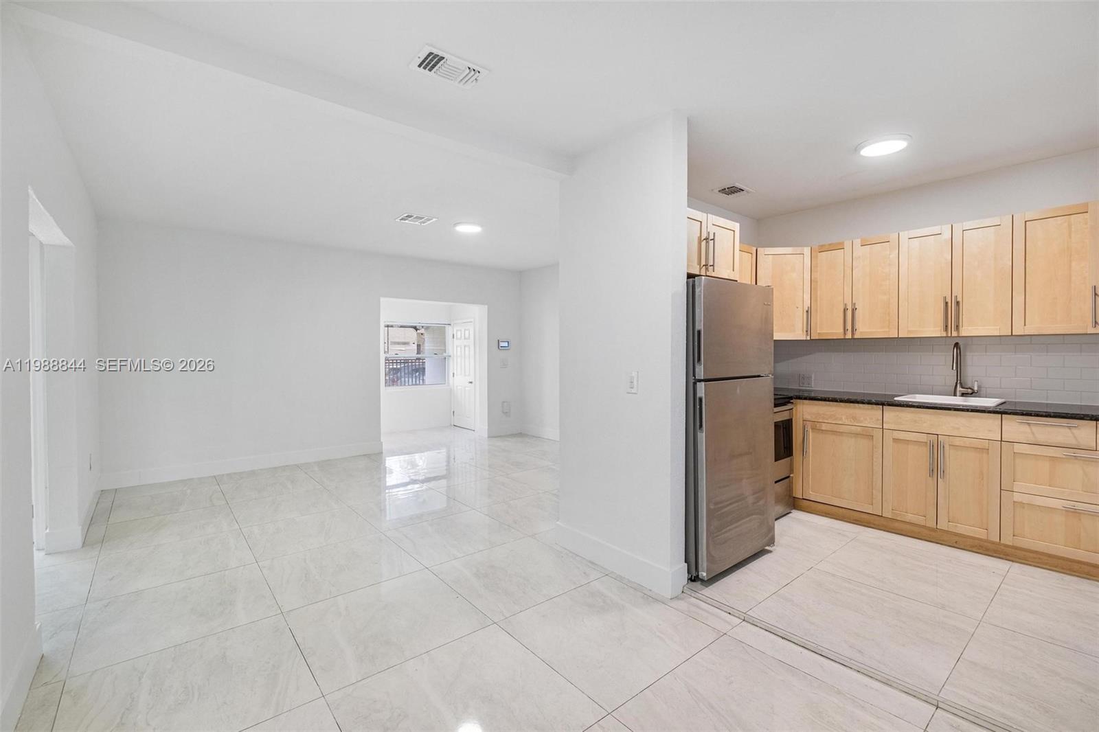 529 NW 42nd St Miami, FL 33127