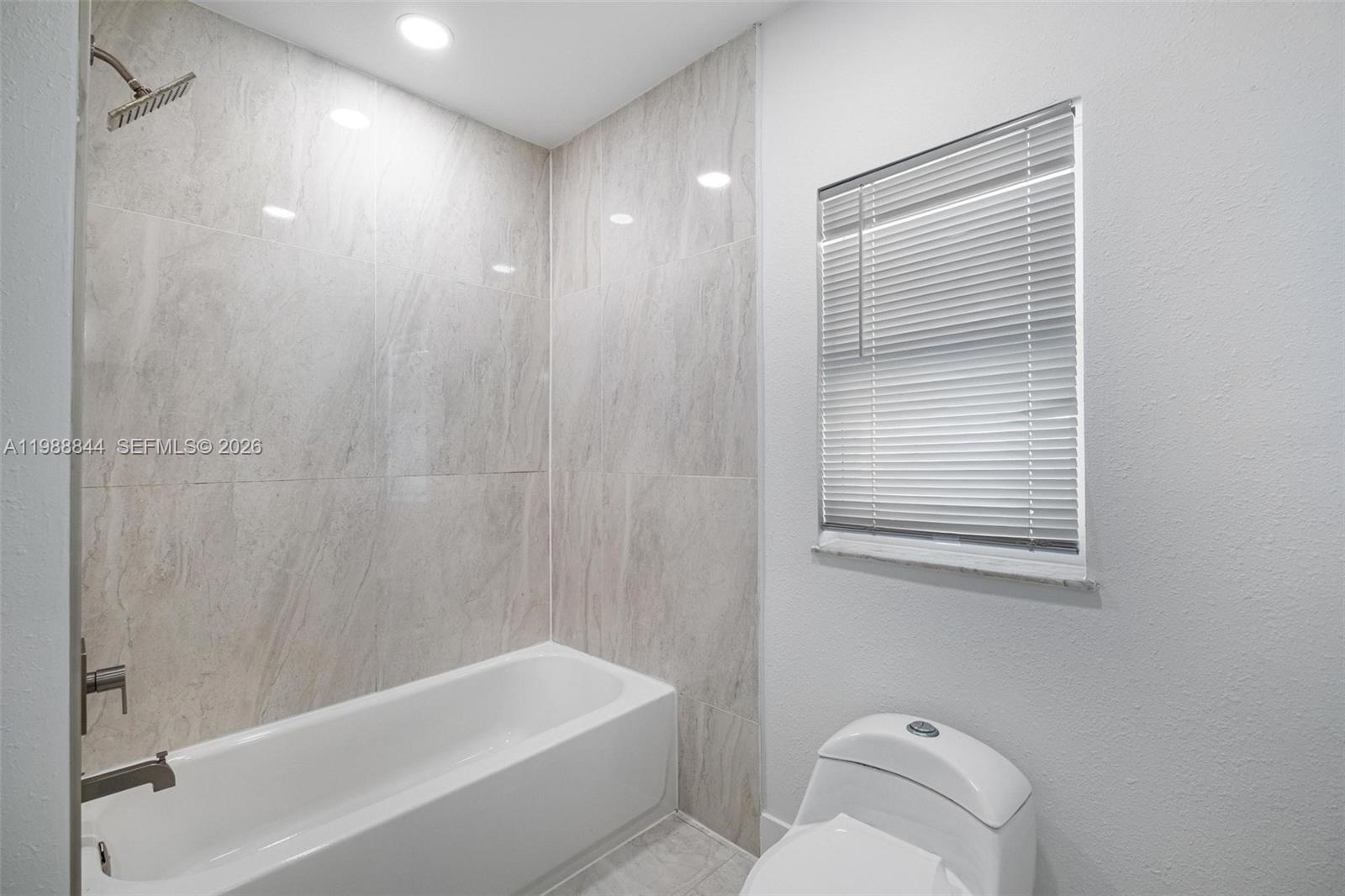 529 NW 42nd St Miami, FL 33127