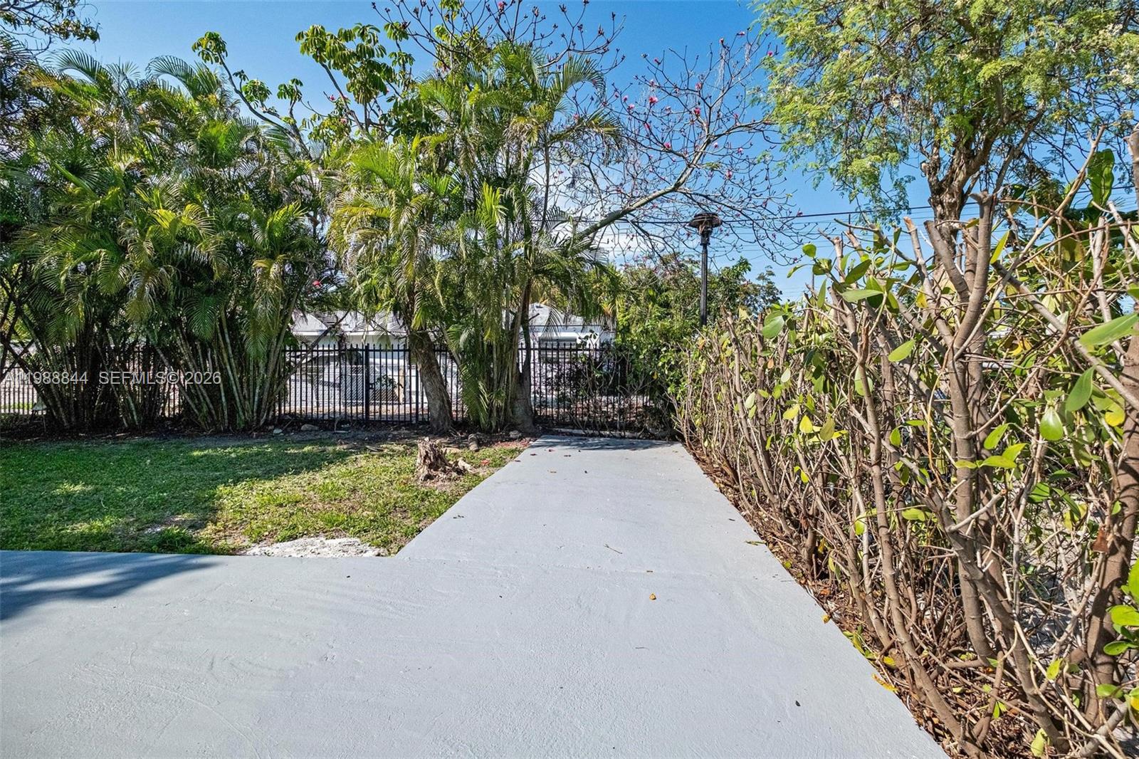 529 NW 42nd St Miami, FL 33127