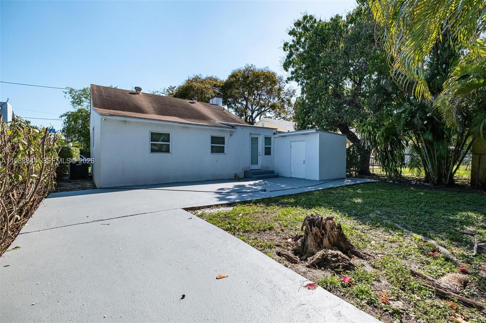 529 NW 42nd St Miami, FL 33127