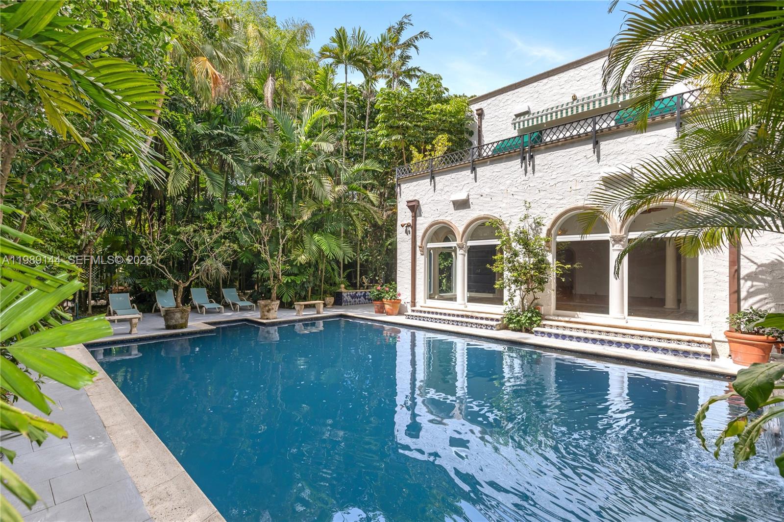 3685 Royal Palm Ave Miami, FL 33133