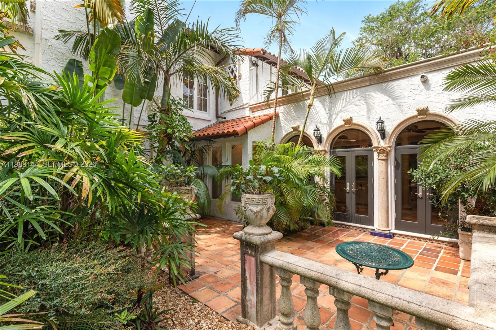 3685 Royal Palm Ave Miami, FL 33133