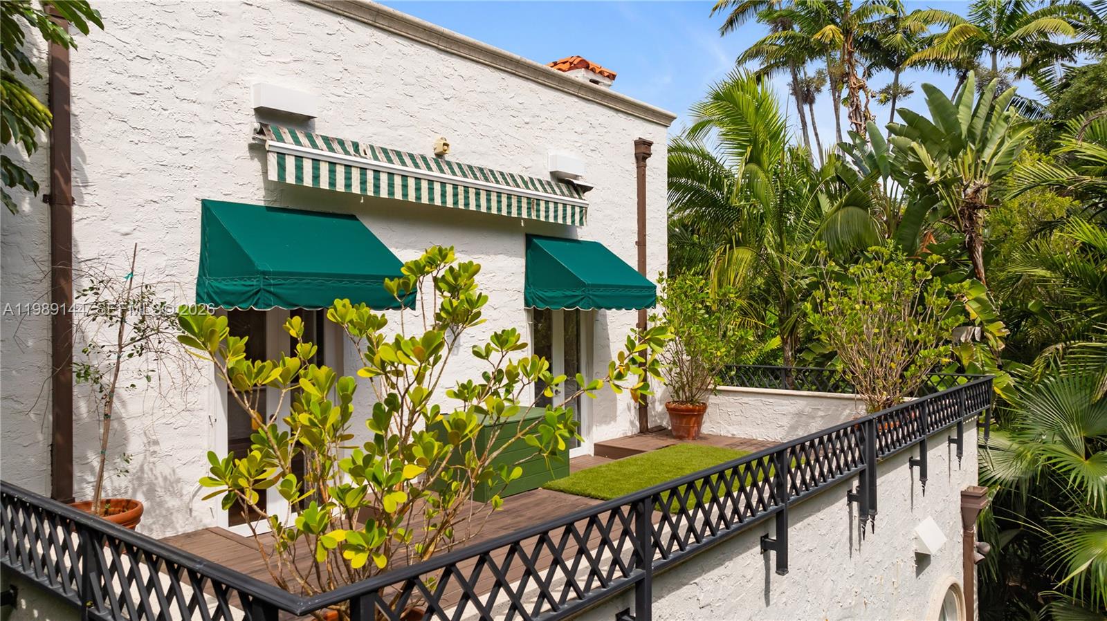 3685 Royal Palm Ave Miami, FL 33133