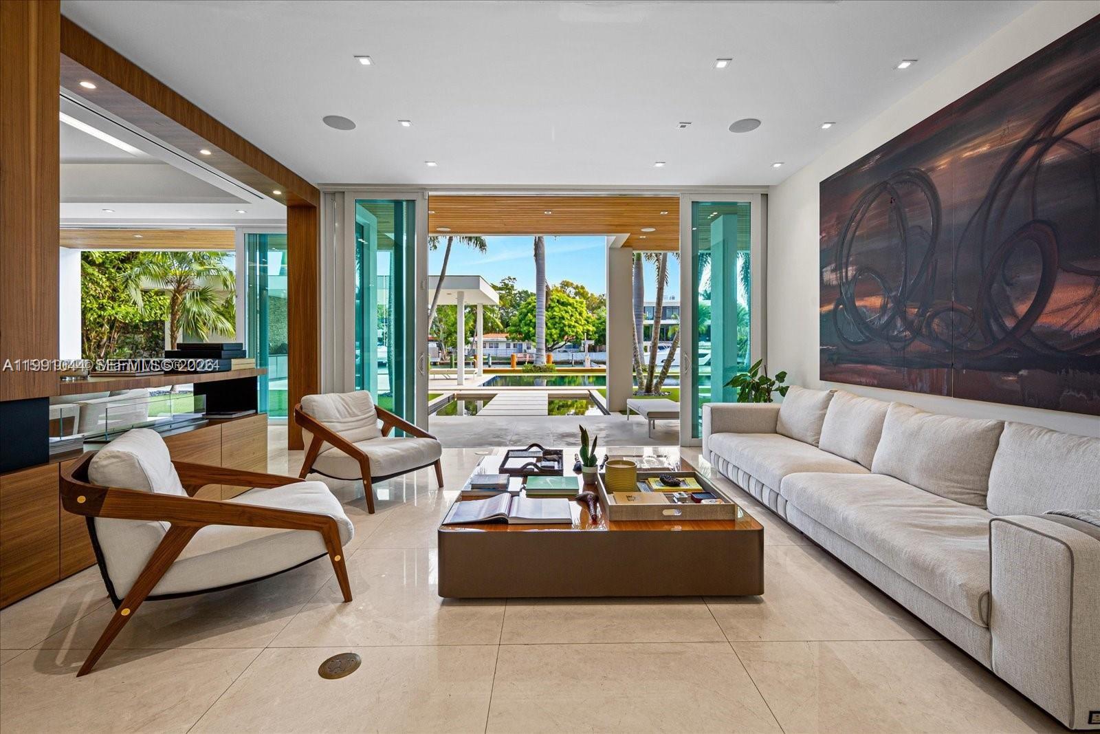 3465 N Meridian Ave Miami Beach, FL 33140