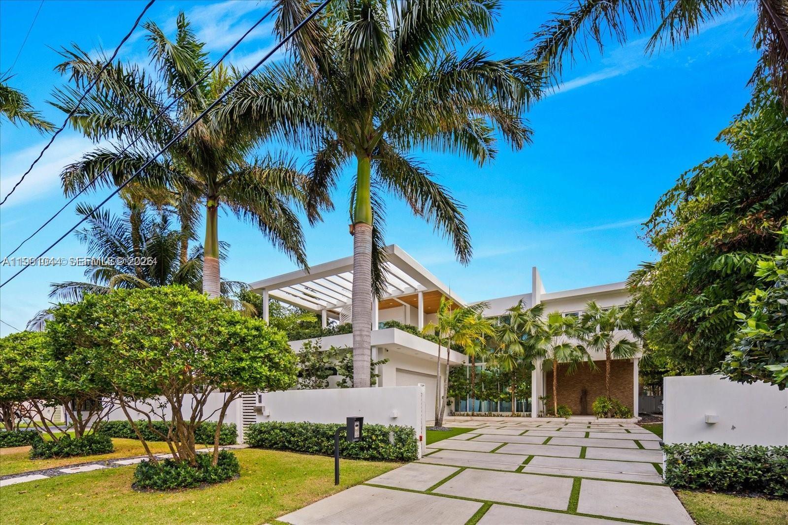 3465 N Meridian Ave Miami Beach, FL 33140