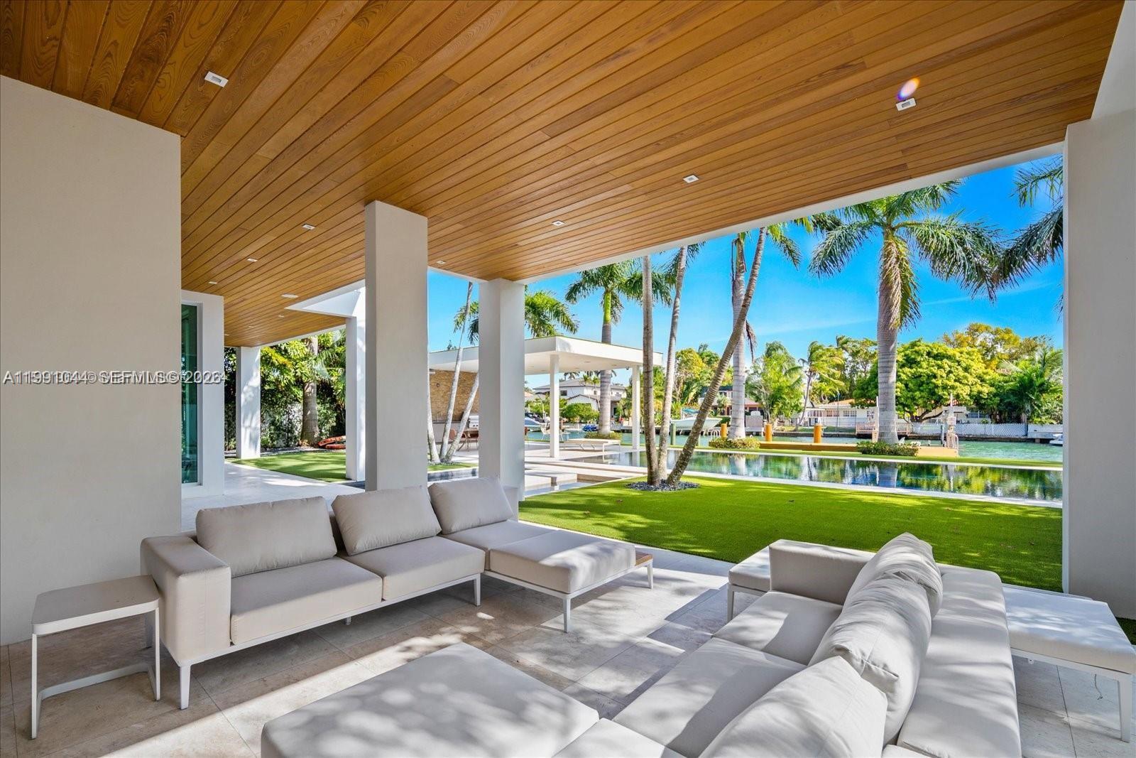 3465 N Meridian Ave Miami Beach, FL 33140