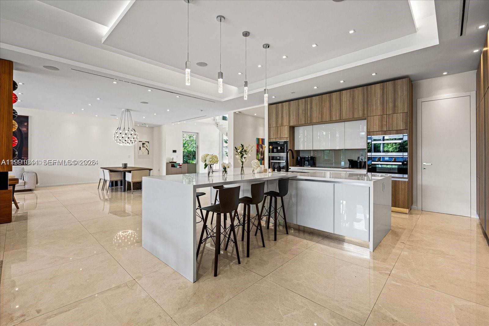 3465 N Meridian Ave Miami Beach, FL 33140