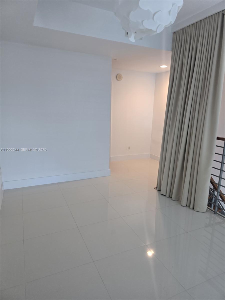 60 SW 13th St #2604 Miami, FL 33130