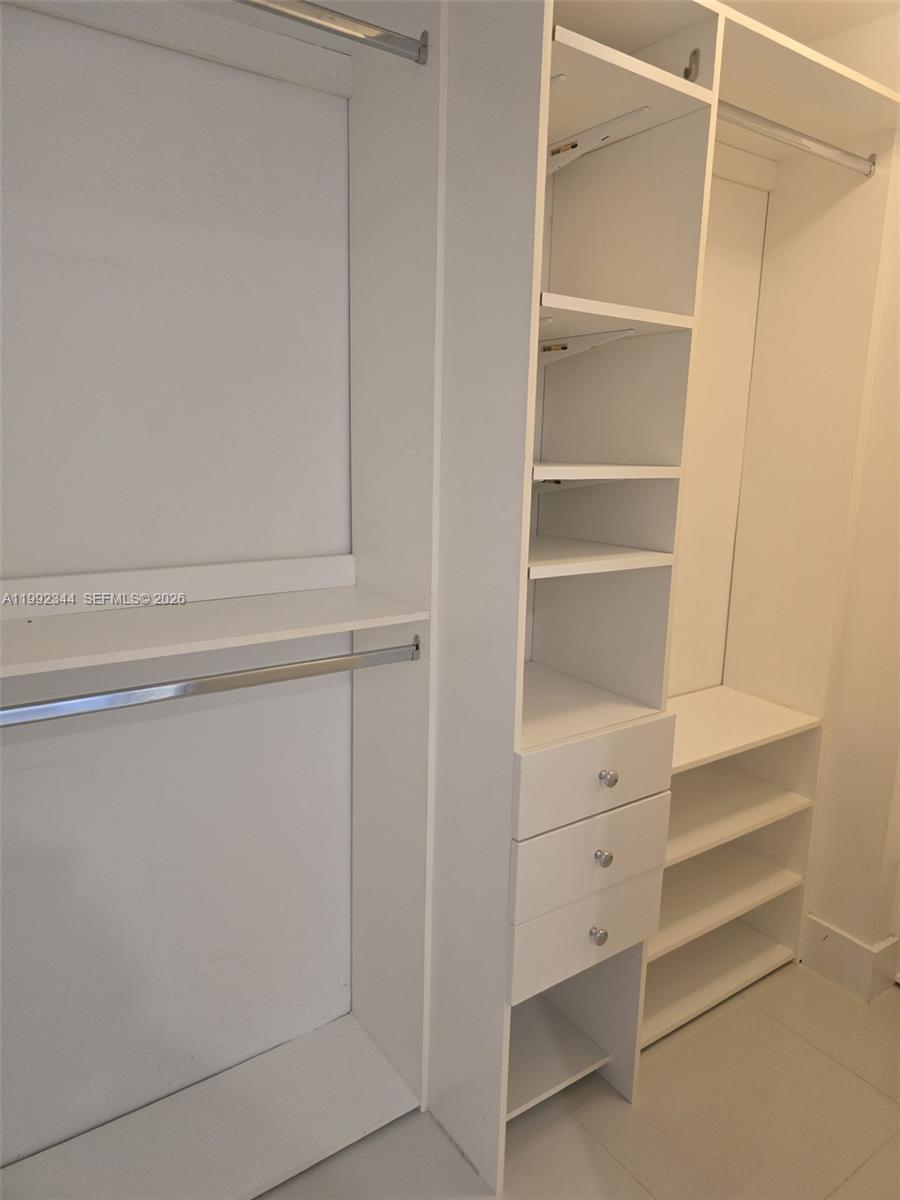 60 SW 13th St #2604 Miami, FL 33130