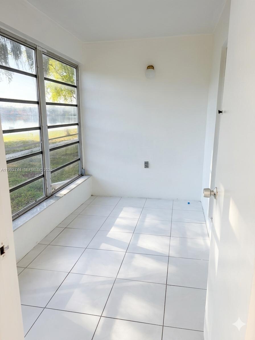 19051 NE 2nd Ave #1503 Miami, FL 33179