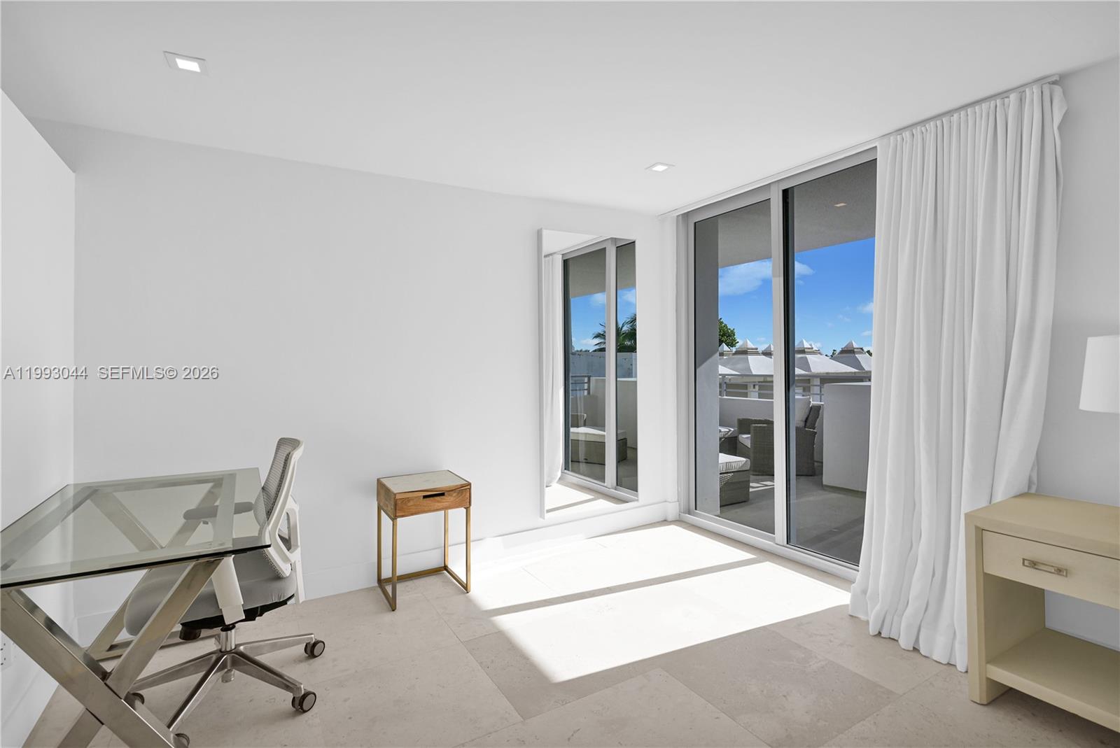 5555 Collins Ave #3N Miami Beach, FL 33140