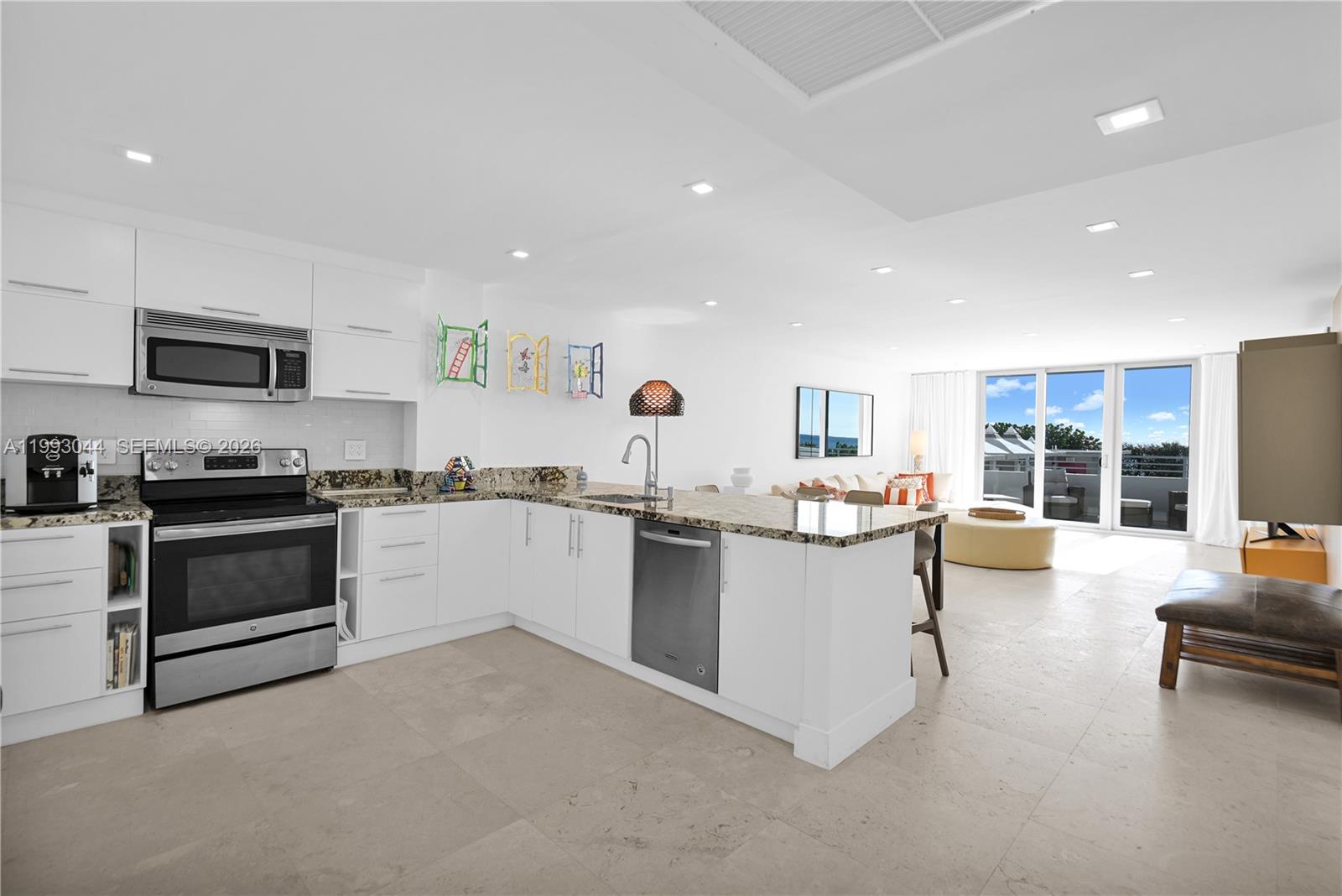 5555 Collins Ave #3N Miami Beach, FL 33140