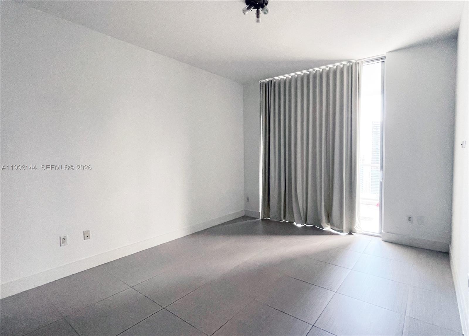 image 1060 Brickell - 105011