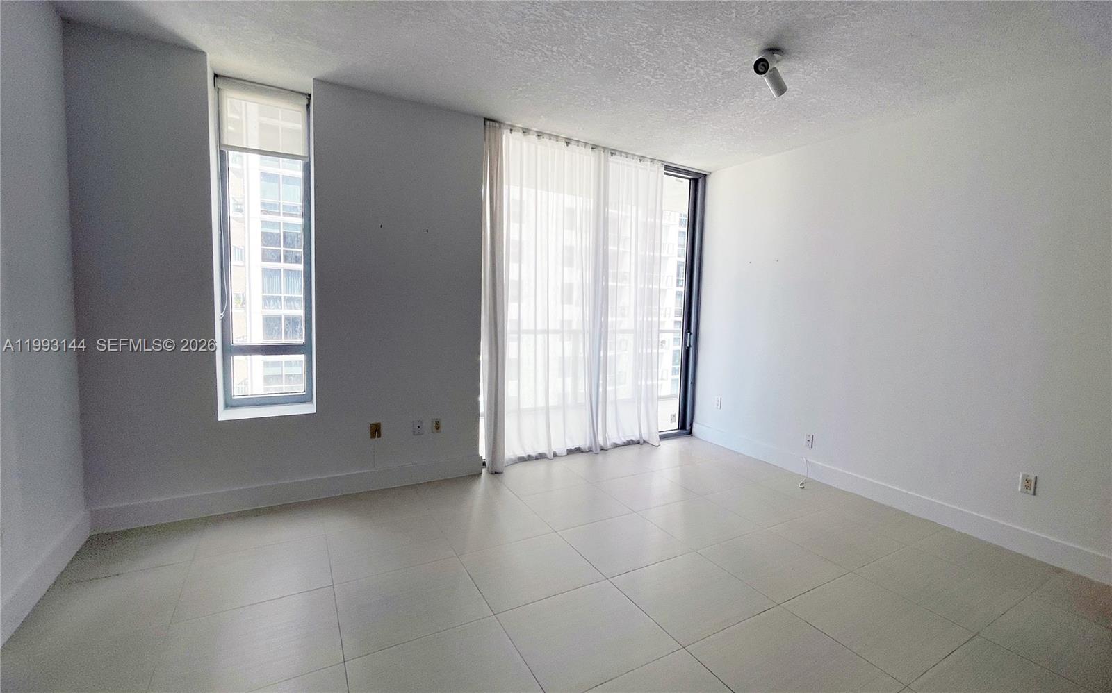 image 1060 Brickell - 105014