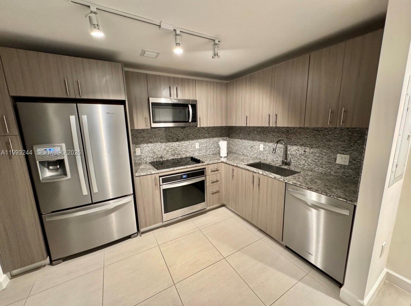 5350 NW 84th Ave #1812 Doral, FL 33166