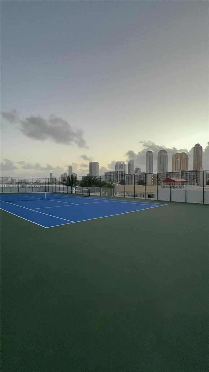 image Winston Towers 50029