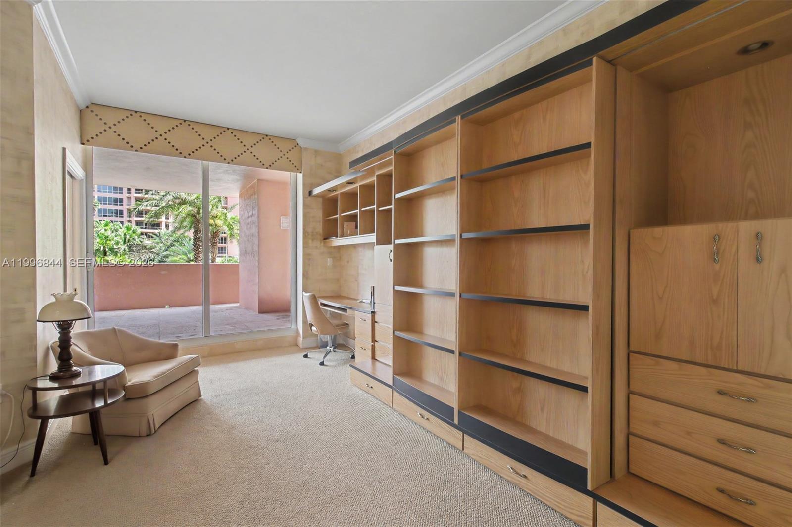 60 Edgewater Dr #3G Coral Gables, FL 33133