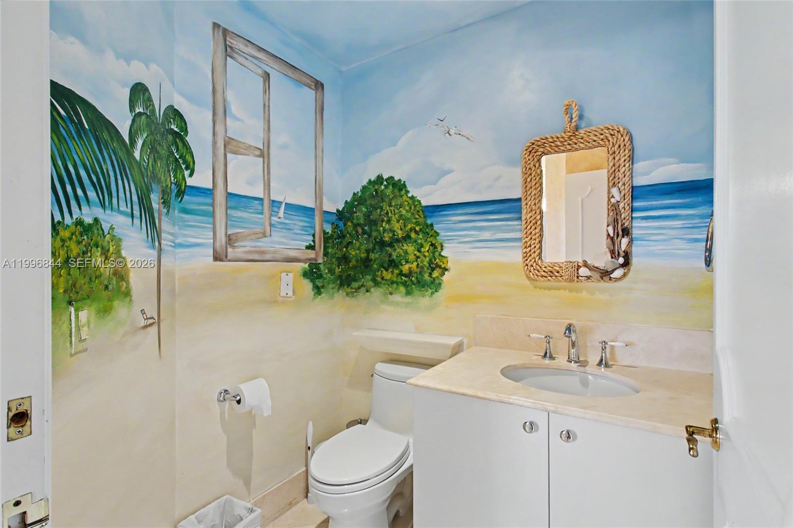 60 Edgewater Dr #3G Coral Gables, FL 33133