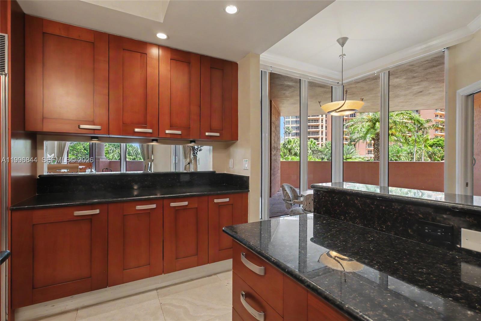 60 Edgewater Dr #3G Coral Gables, FL 33133