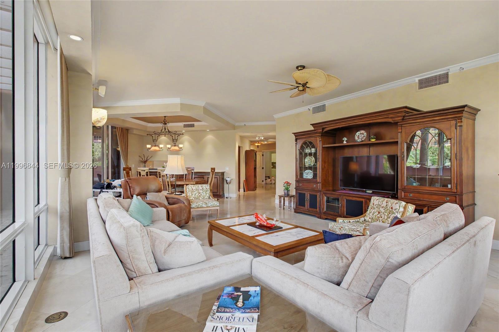 60 Edgewater Dr #3G Coral Gables, FL 33133