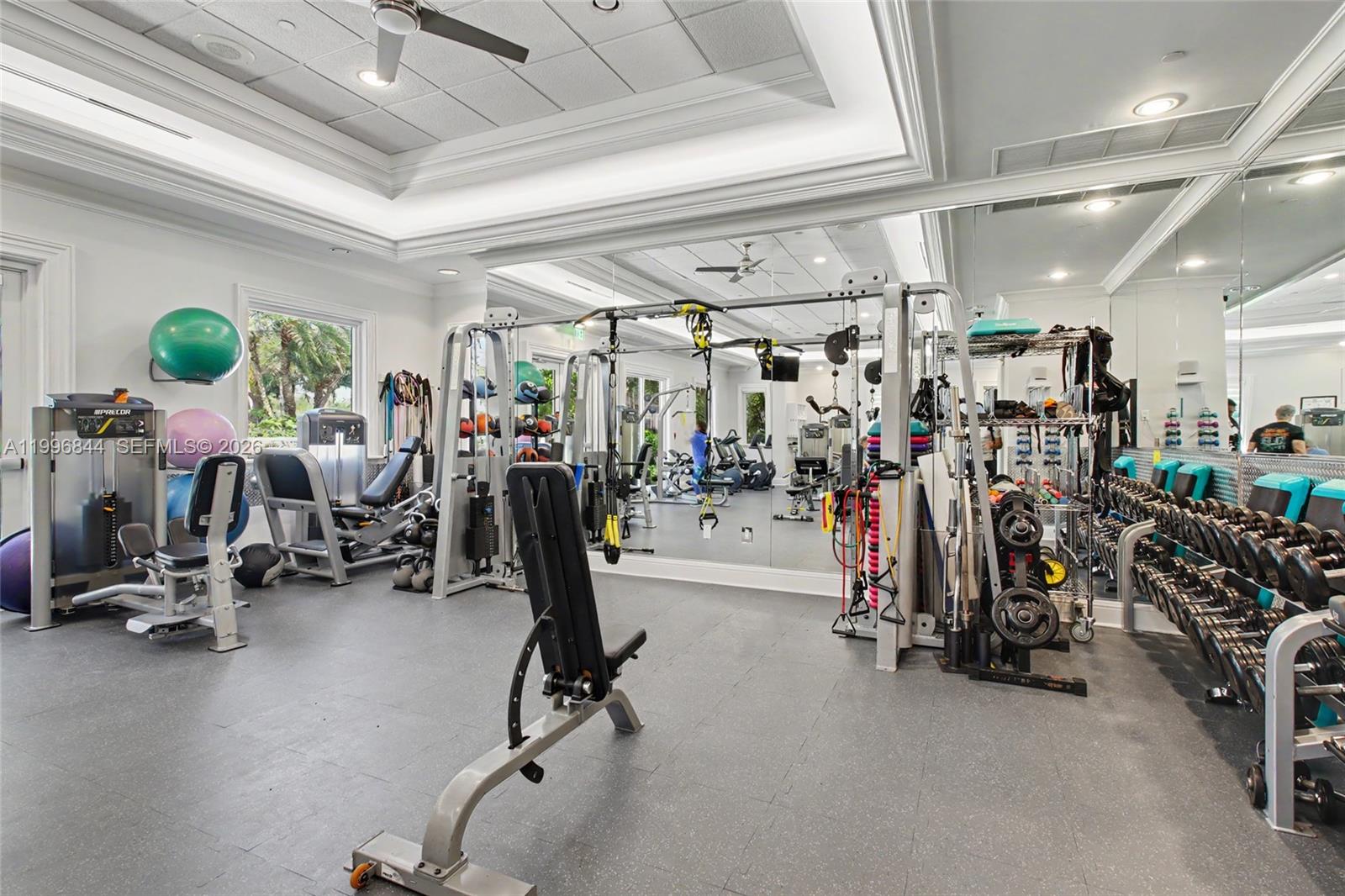 60 Edgewater Dr #3G Coral Gables, FL 33133