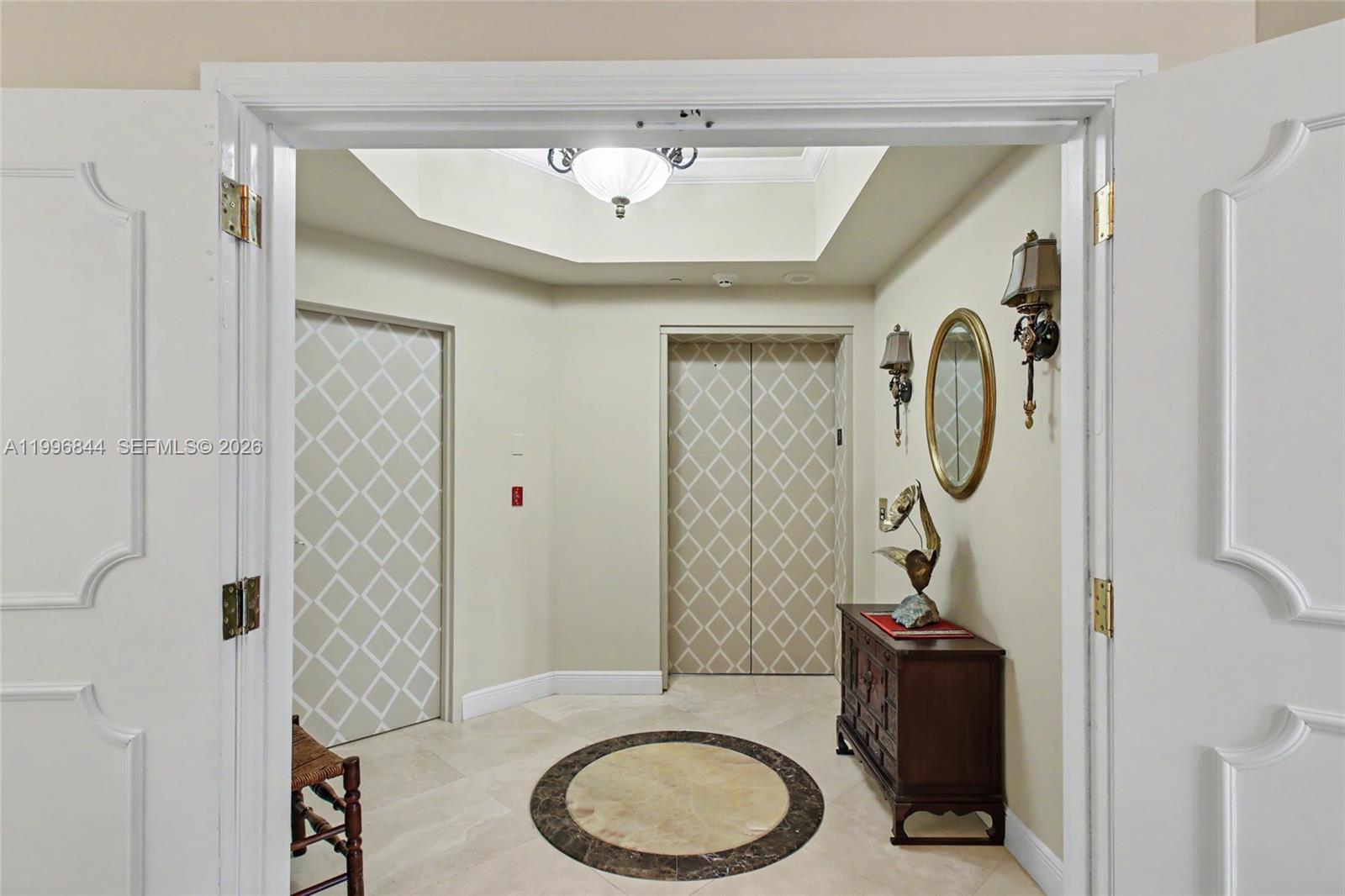 60 Edgewater Dr #3G Coral Gables, FL 33133