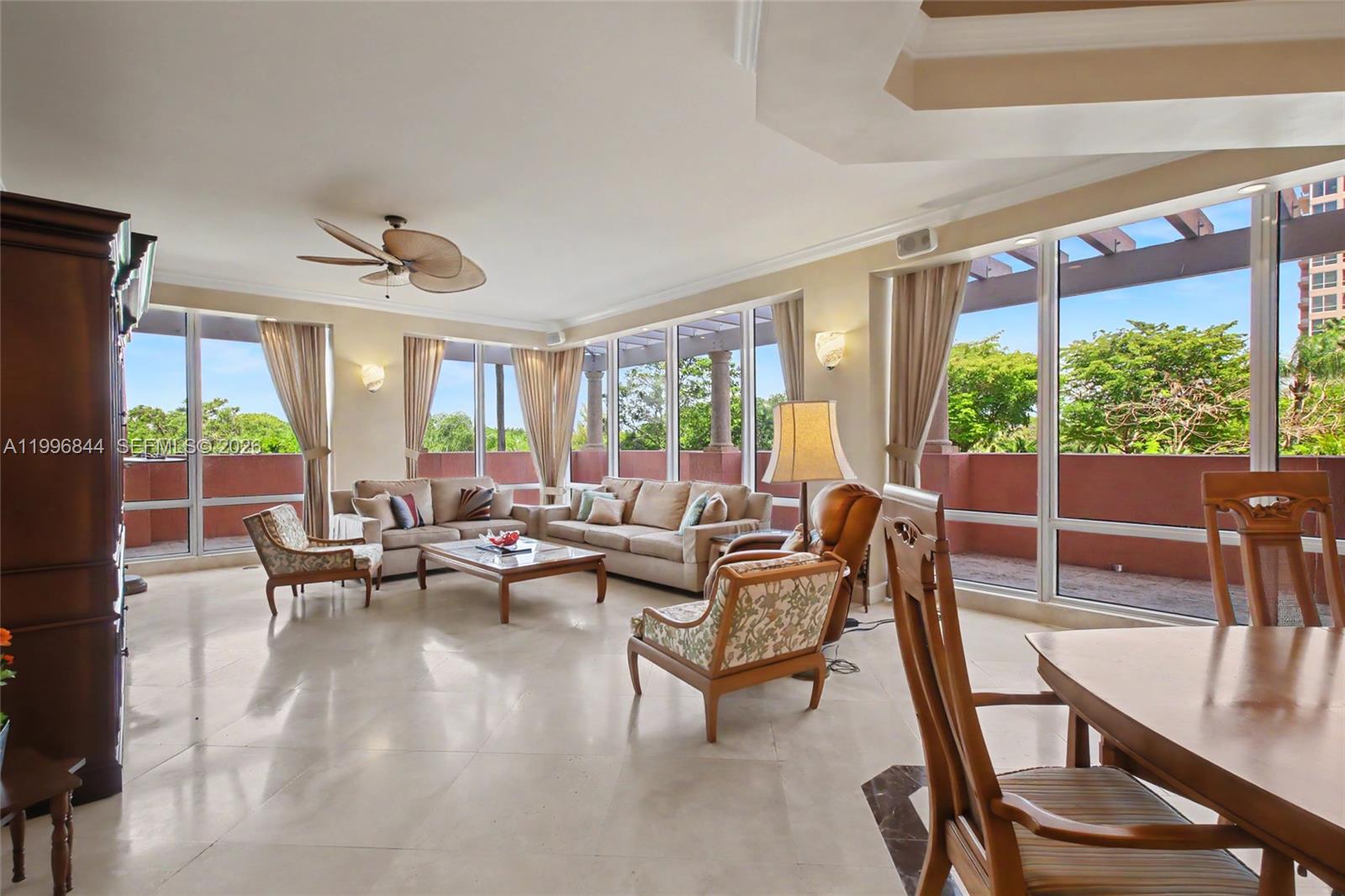 60 Edgewater Dr #3G Coral Gables, FL 33133