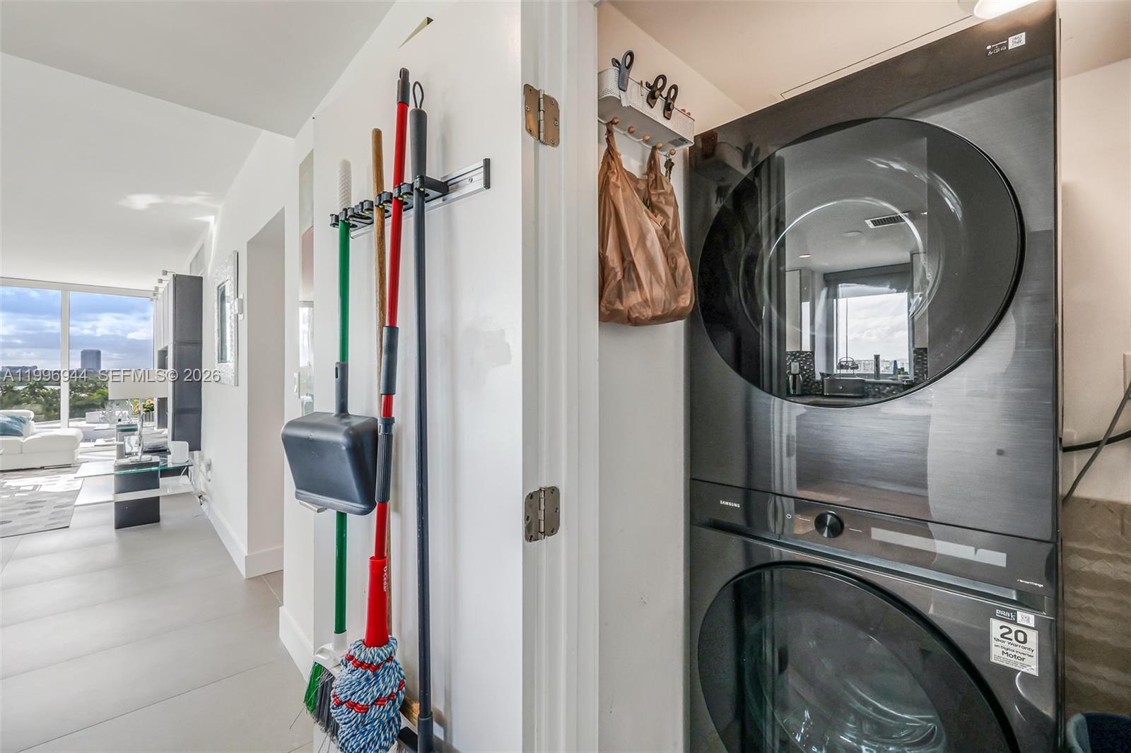 10275 Collins Ave #722 Bal Harbour, FL 33154