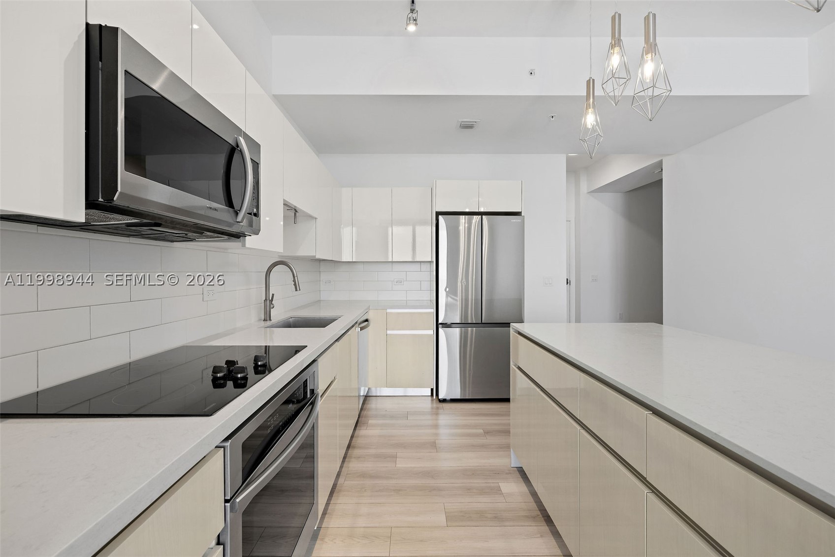 101 Diplomat Pkwy #1409 Hallandale Beach, FL 33009