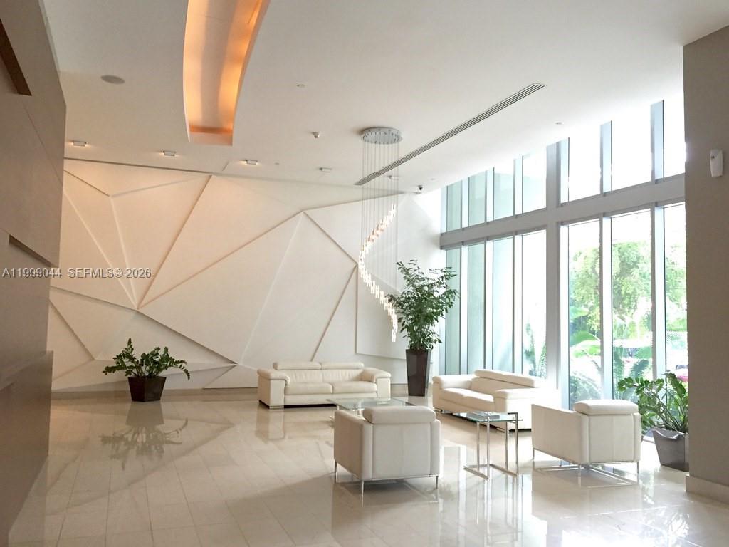 image Axis on Brickell South2