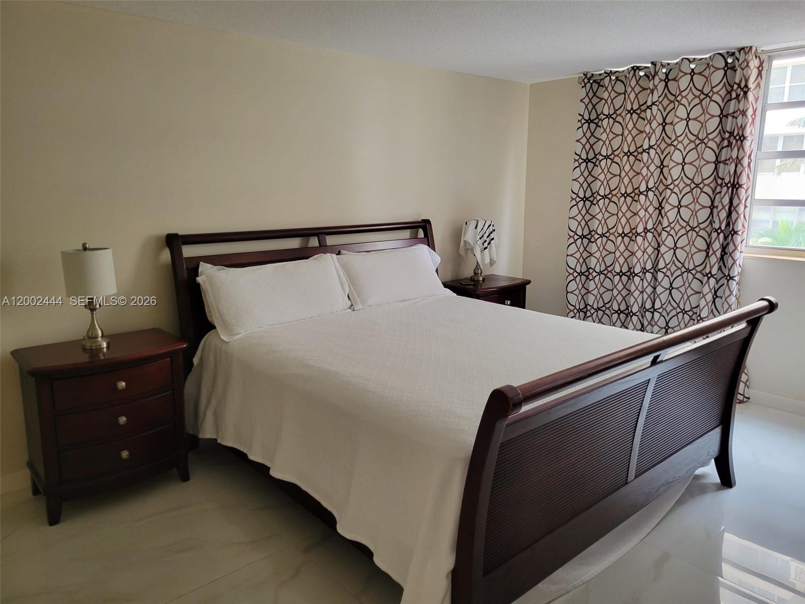 1833 S Ocean Dr #309 Hallandale Beach, FL 33009