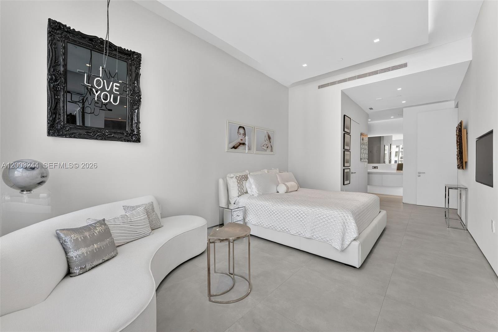 801 Brickell Key Blvd #PH3306 Miami, FL 33131