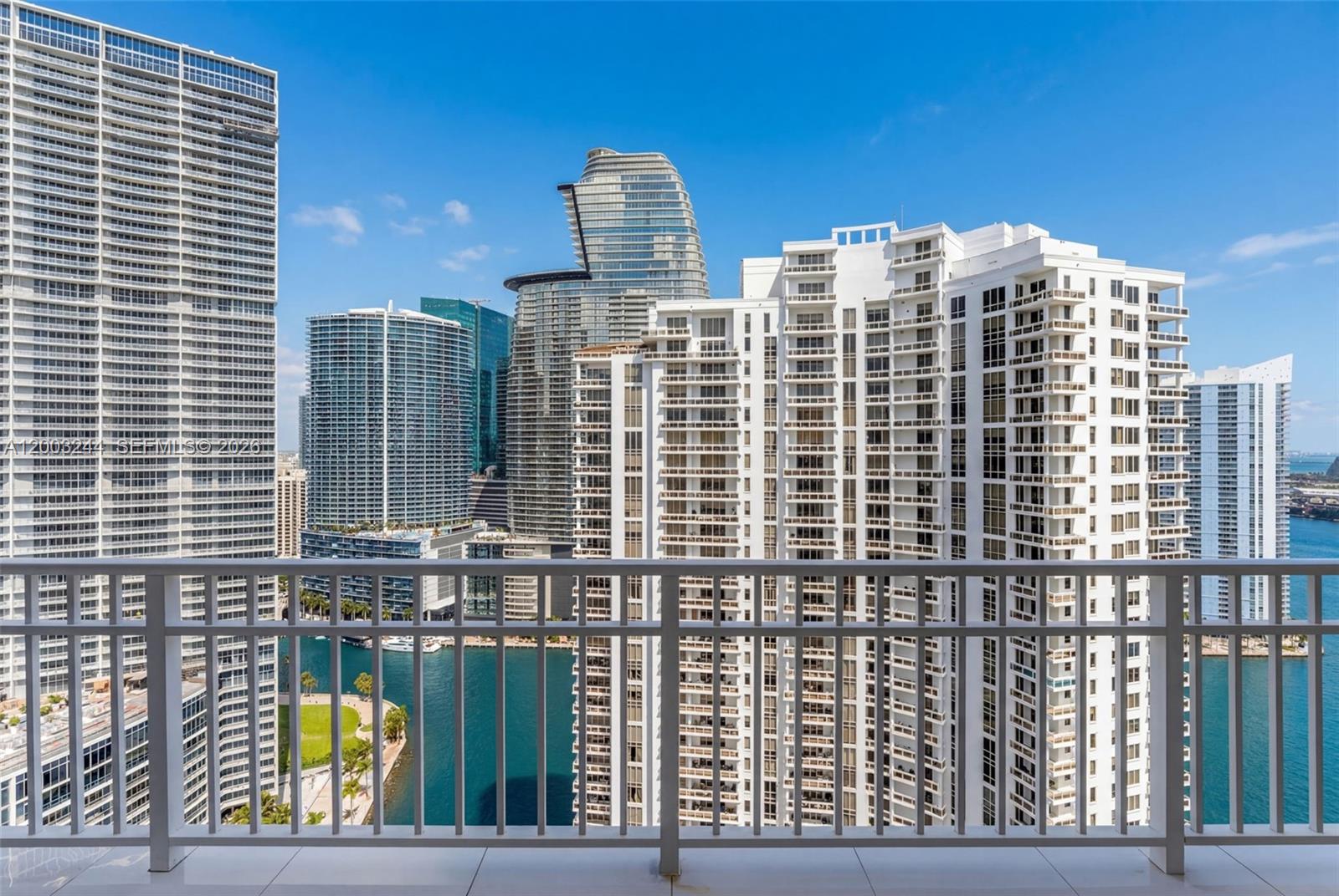 801 Brickell Key Blvd #PH3306 Miami, FL 33131