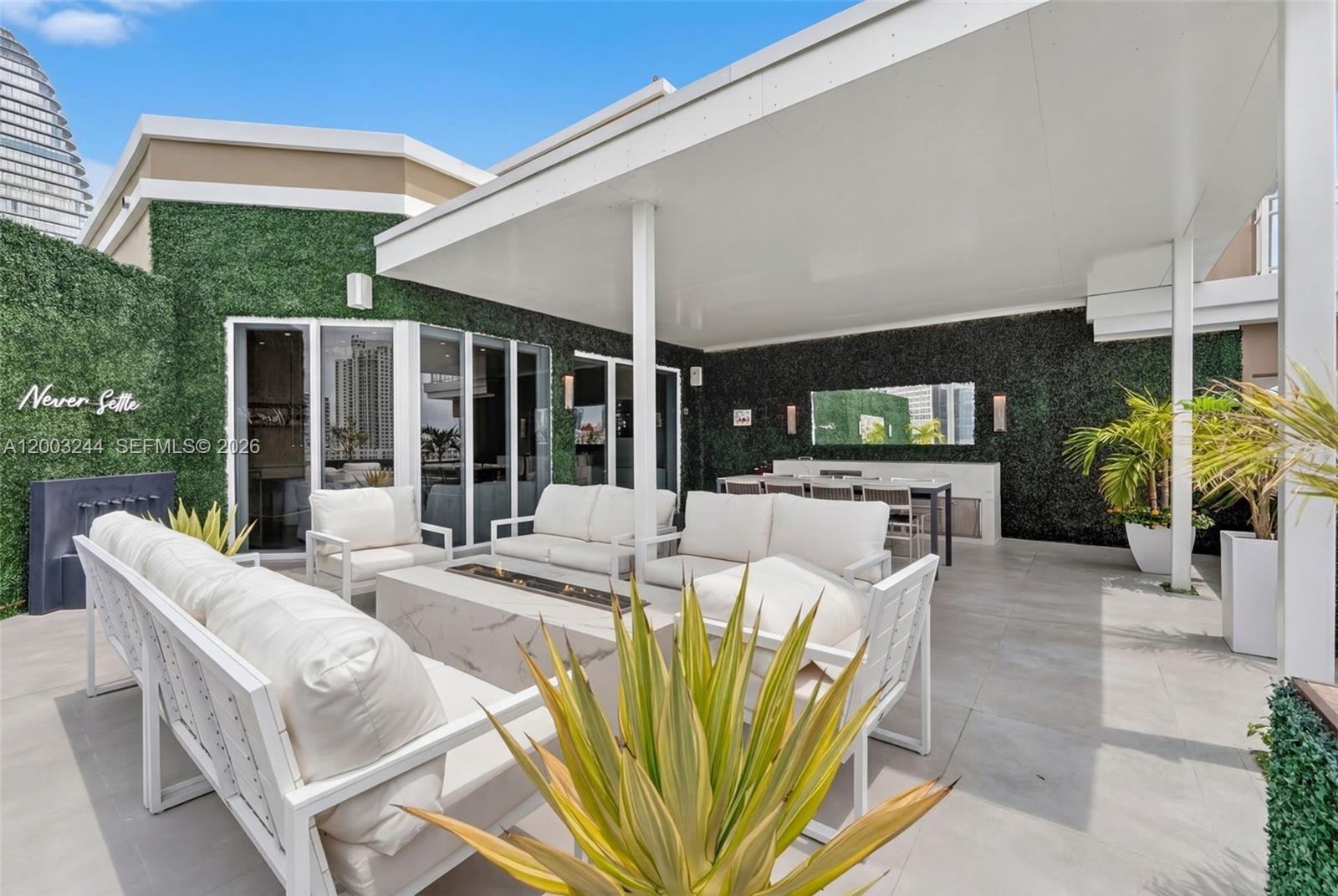 801 Brickell Key Blvd #PH3306 Miami, FL 33131