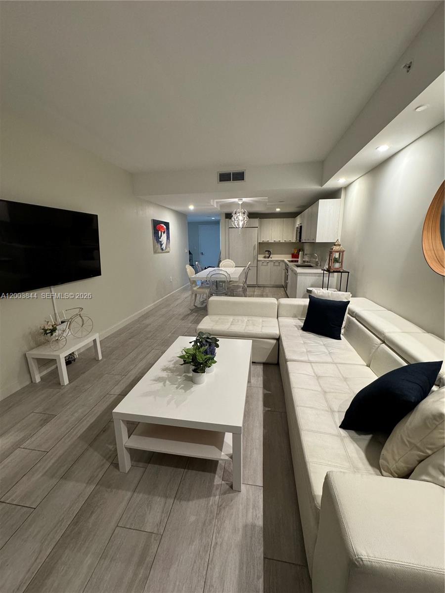 image Brickell Heights West5