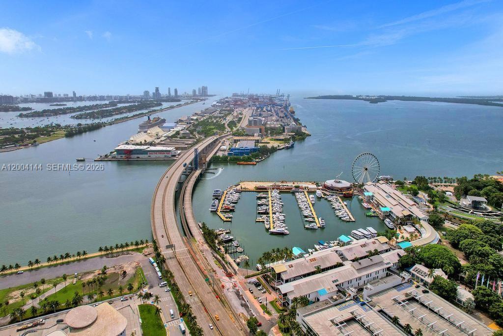 image Paramount Miami Worldcenter31