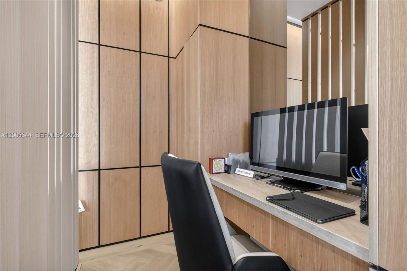 4100 Island Blvd #904 Aventura, FL 33160