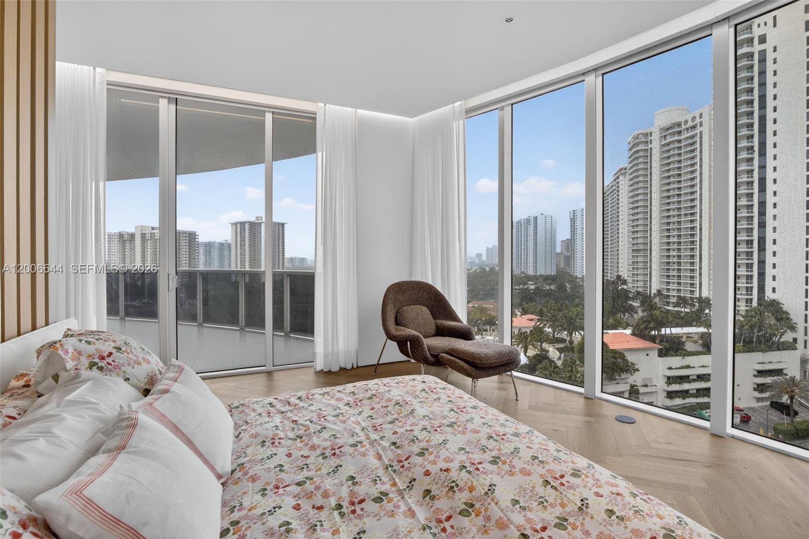 4100 Island Blvd #904 Aventura, FL 33160