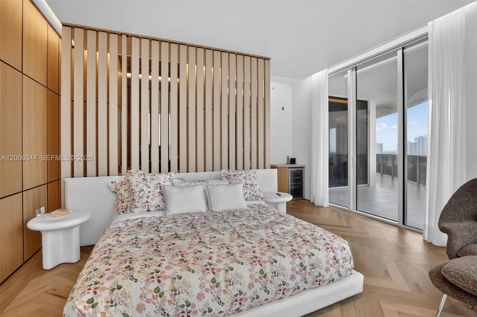 4100 Island Blvd #904 Aventura, FL 33160