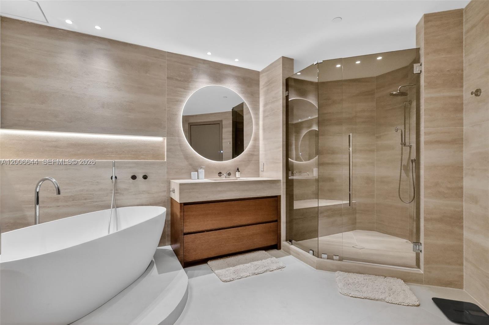 4100 Island Blvd #904 Aventura, FL 33160