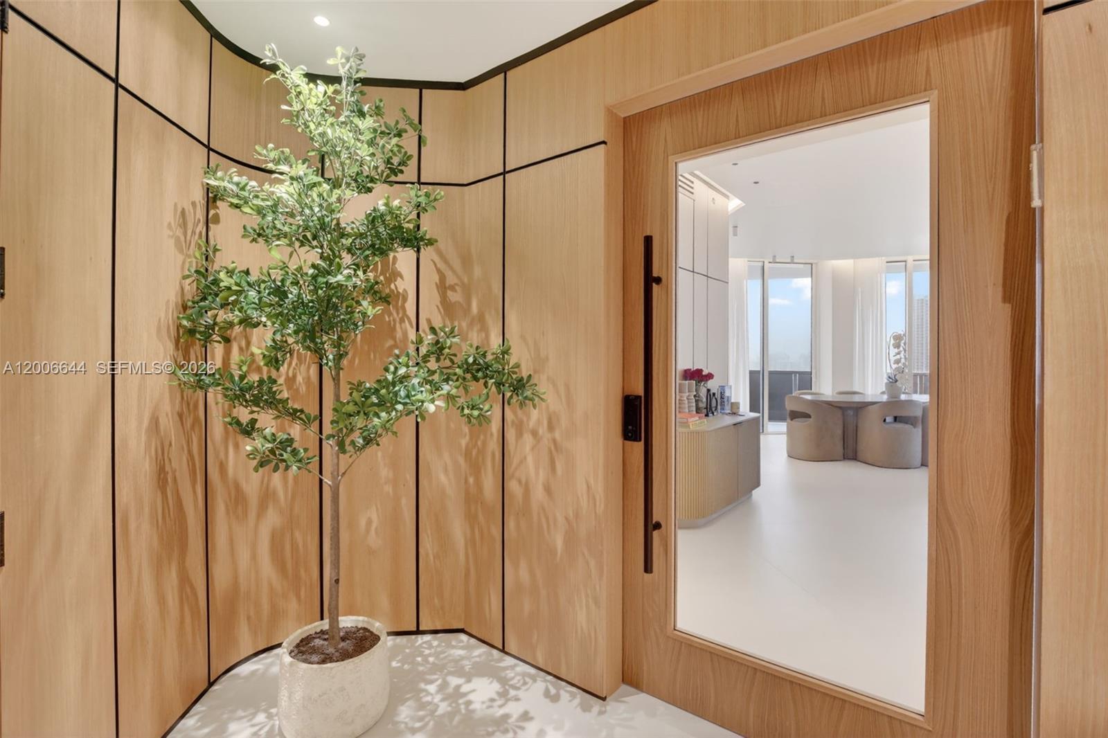 4100 Island Blvd #904 Aventura, FL 33160