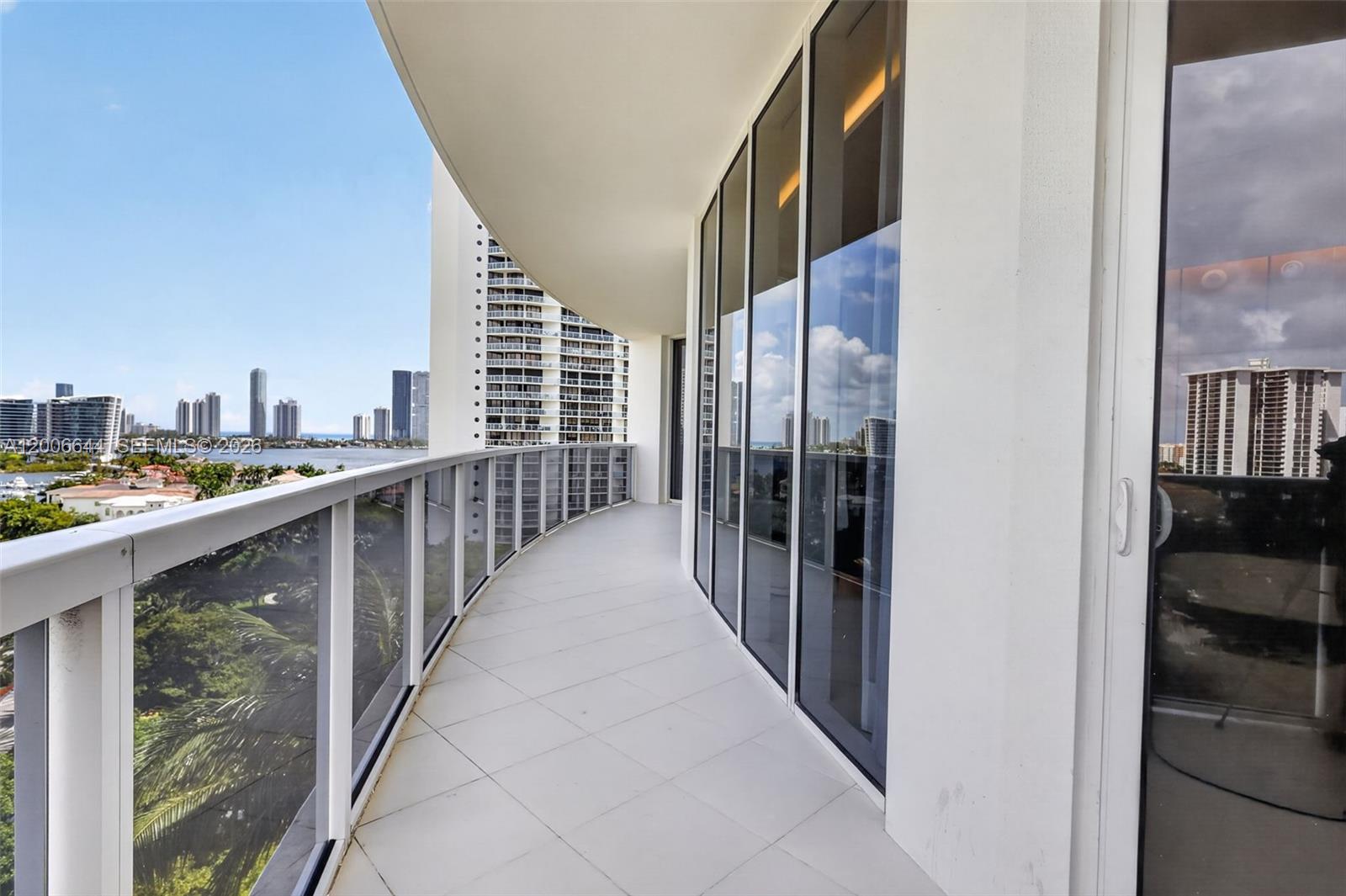 4100 Island Blvd #904 Aventura, FL 33160