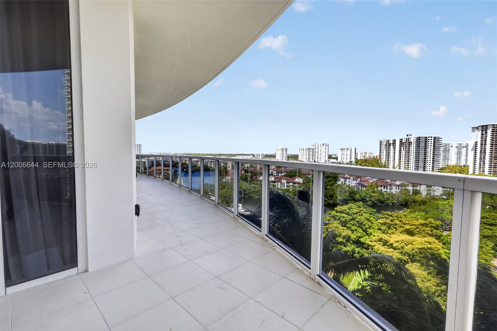 4100 Island Blvd #904 Aventura, FL 33160