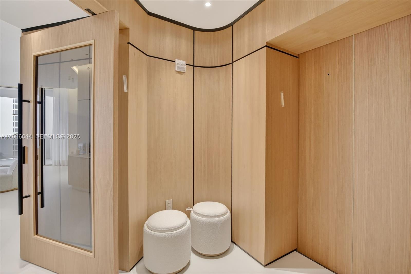 4100 Island Blvd #904 Aventura, FL 33160